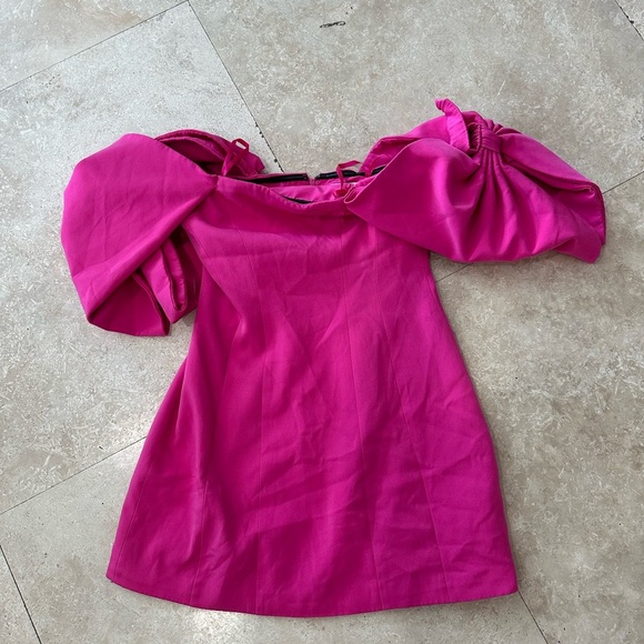 Toccin Design Collective Bow Sleeve Mini Dress (D4) - Picture 6 of 9